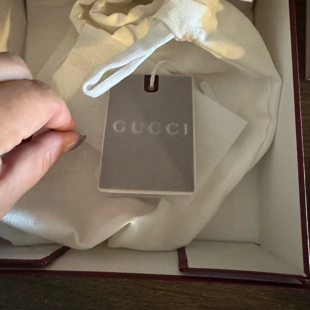 Gucci Brown Leather Belt with Gold Buckle - Picture 5 of 7